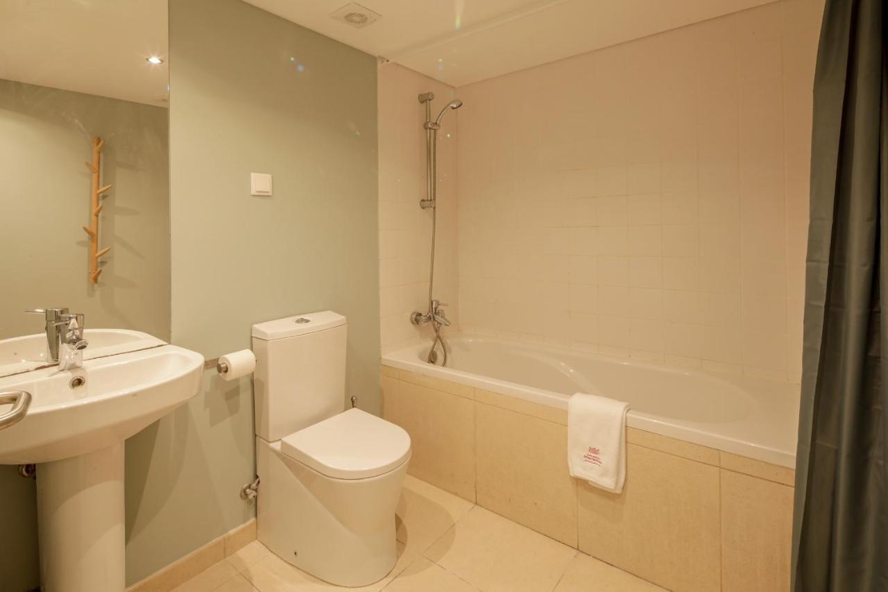 Chiado Premium Two Bedroom Apartment by Les Deux Mariettes Lisboa Extérieur photo